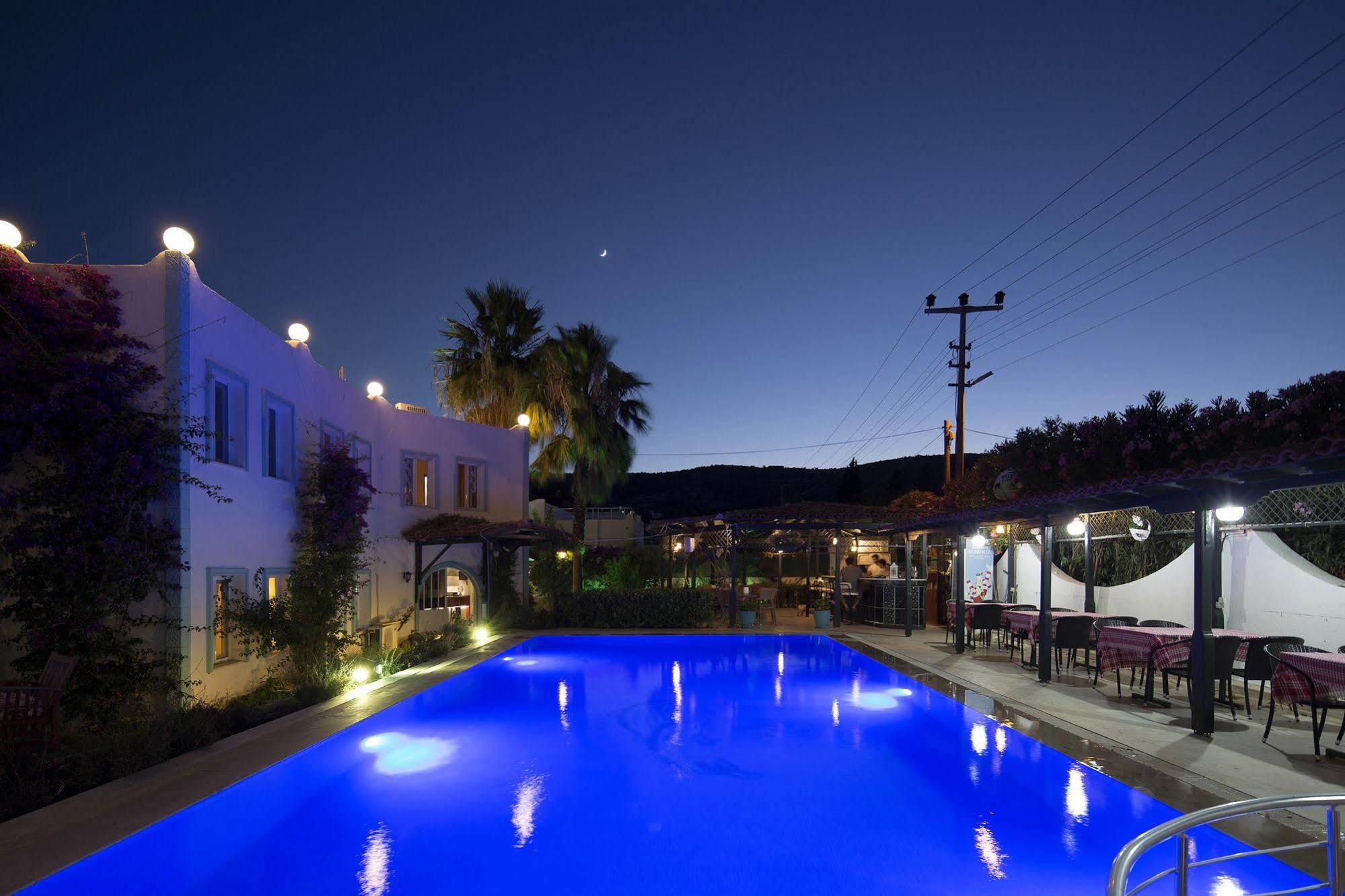 טורקבוקו Istanbul Hotel Bodrum מראה חיצוני תמונה