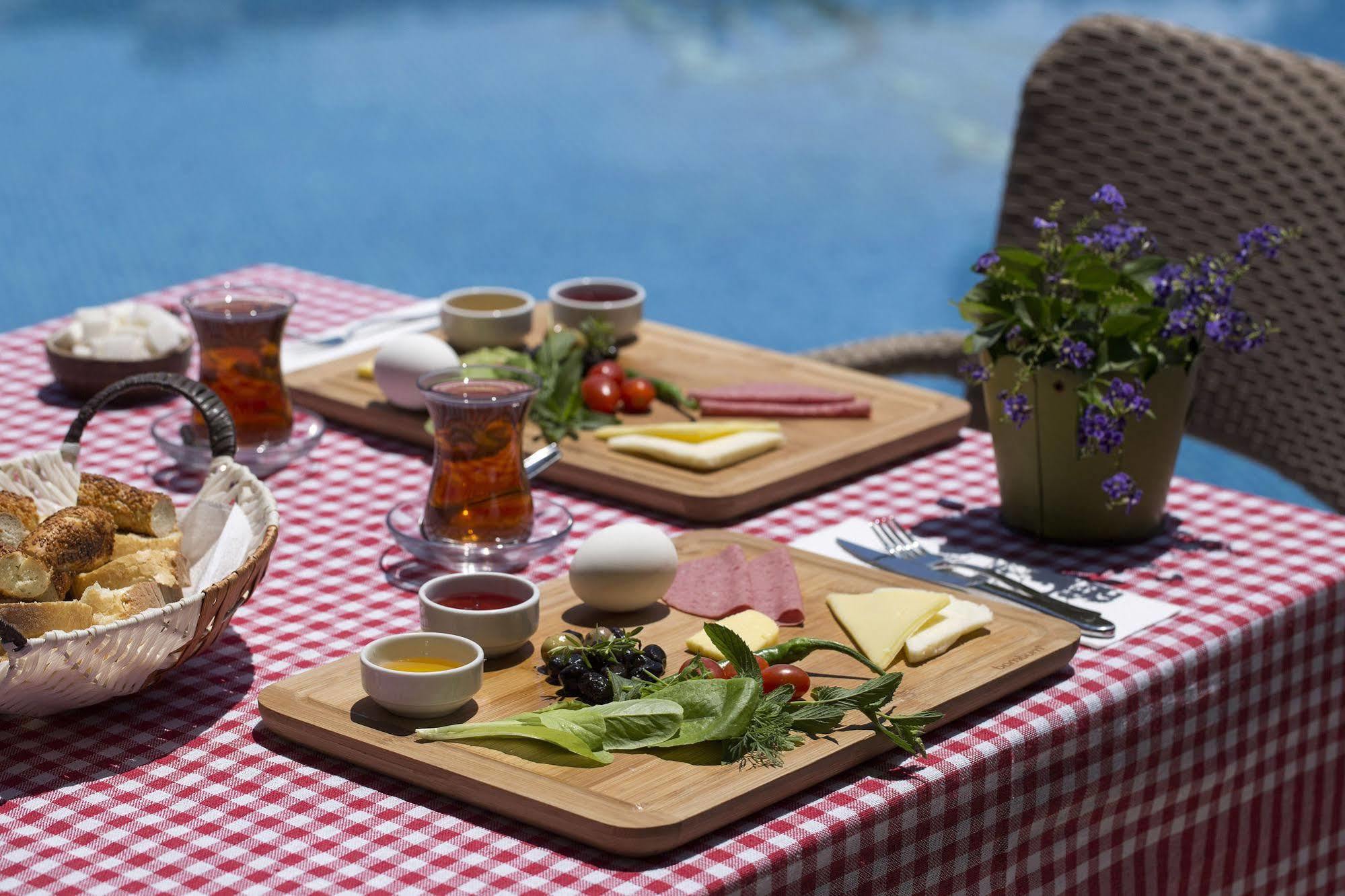 טורקבוקו Istanbul Hotel Bodrum מראה חיצוני תמונה